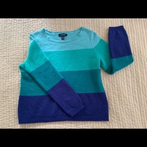 100% Cashmere sweater
